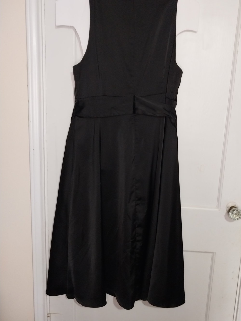 ANTONIO MELANI Black Sleeveless Midi Dress with Waist Tie - Picture 5 of 10